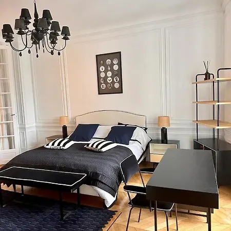 Luxury With Eiffel Tower Views Near Victor Hugo *
