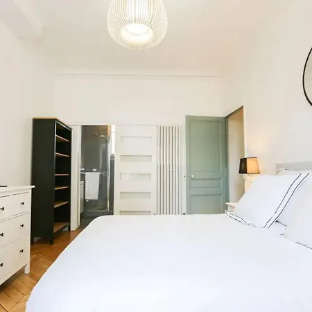 Appartement Luxury With Eiffel Tower Views Near Victor Hugo